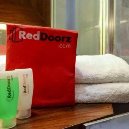 Reddoorz @ Jalan Pemuda Medan Exterior foto